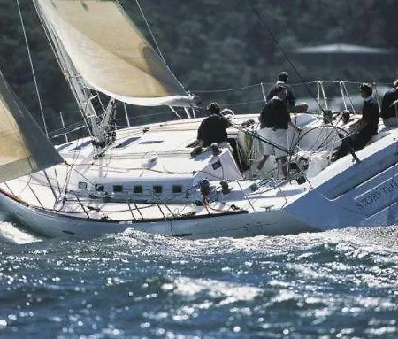 Sailboat Beneteau Cannes