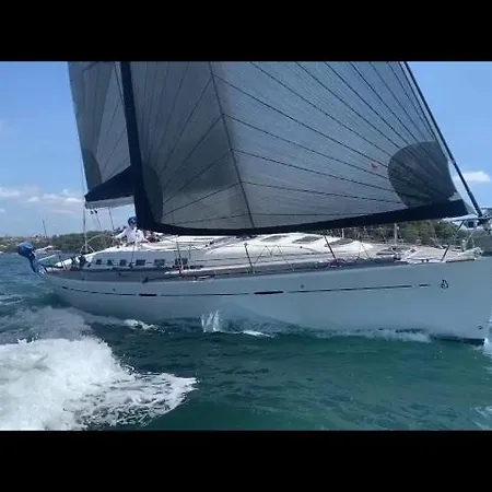 Sailboat Beneteau *